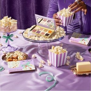 🍿NEW Too Faced Popcorn Balls Mini Palette